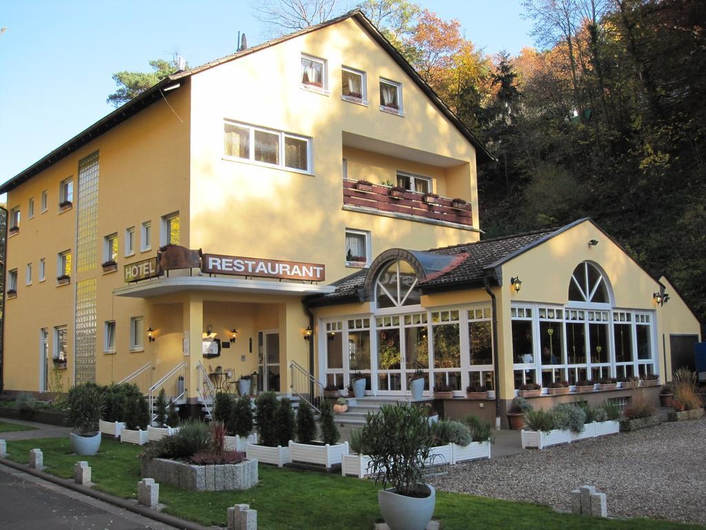 Hotel Goldbaechel Wachenheim an der Weinstraße Eksteriør billede